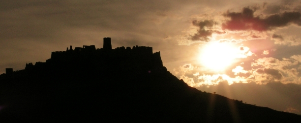 Podujatia - Nocna silueta hradu